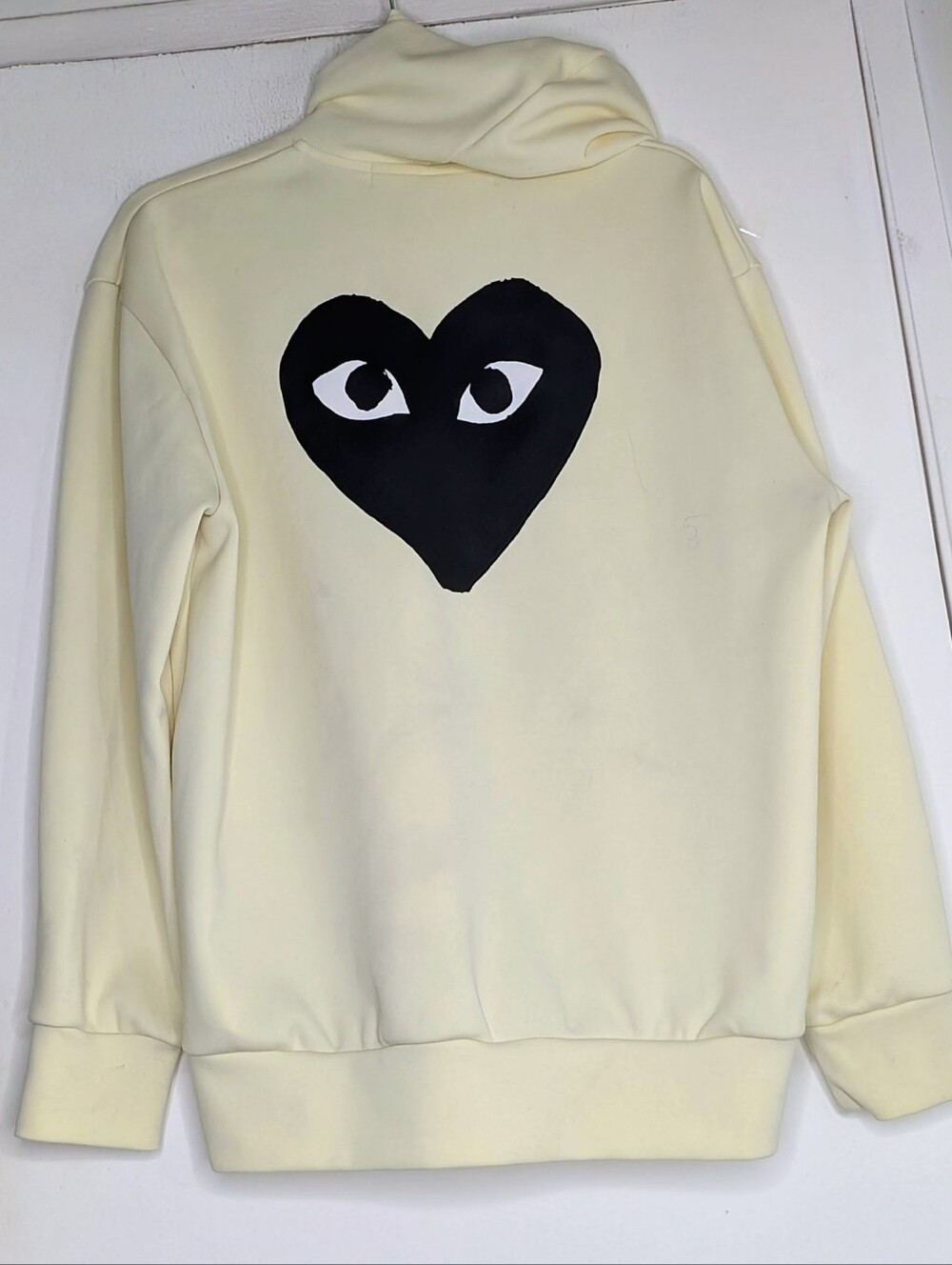 COMME DES GARCONS CDG PLAY black heart big logo XL hoodie in ivory STAINS